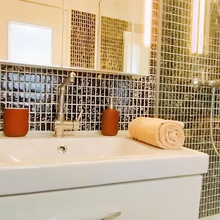 Studio Spacieux Hyper Centre Apartament