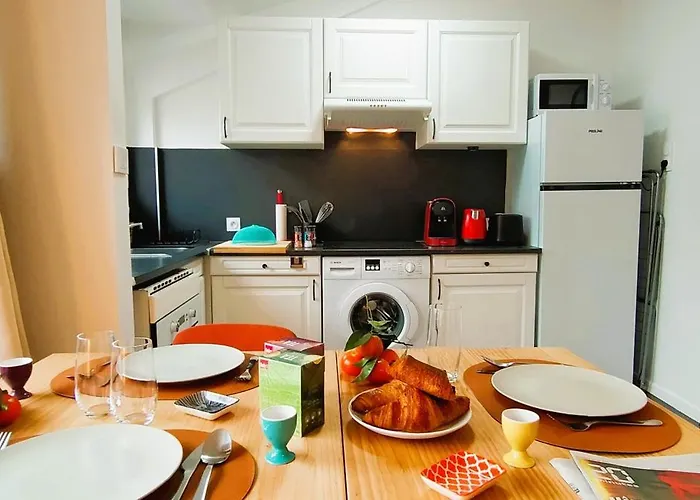 Studio Spacieux Hyper Centre Appartement *